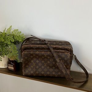 Vintage LV Nile Large Monogram Coated Canvas Bag.